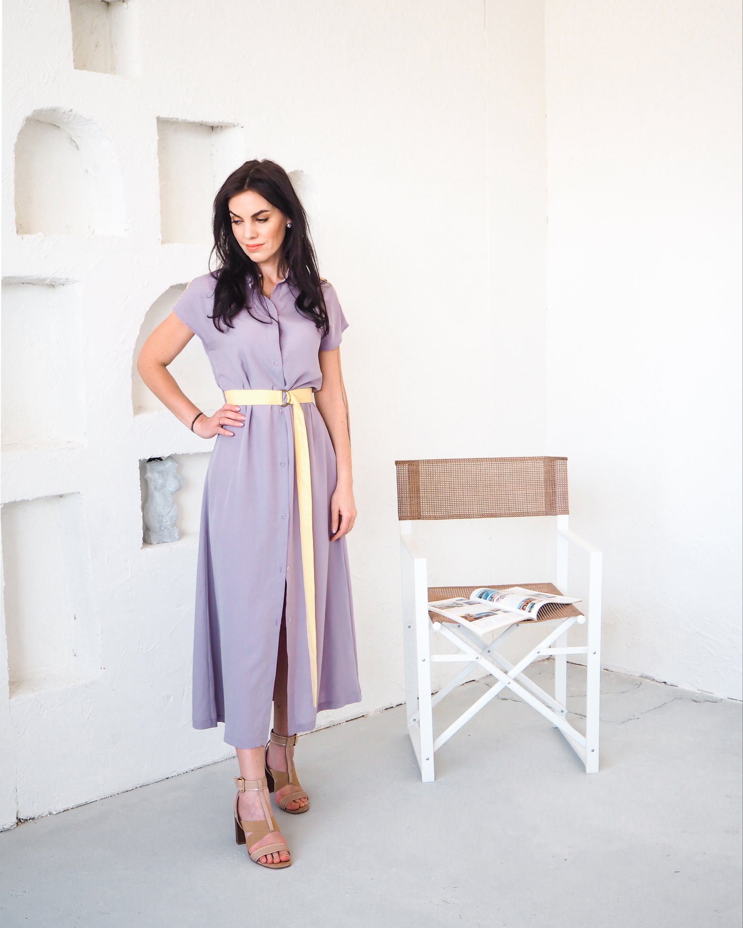 Košilové šaty s páskem Meghan