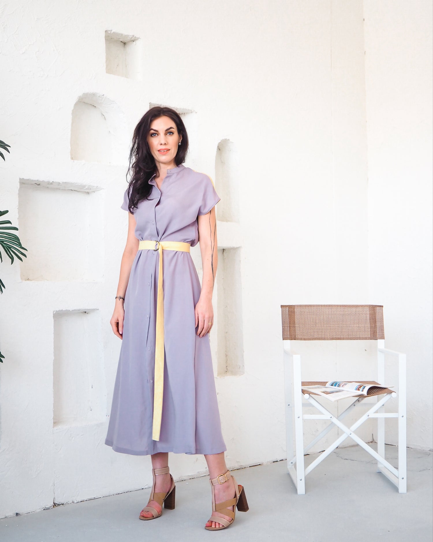 Košilové šaty s páskem Meghan