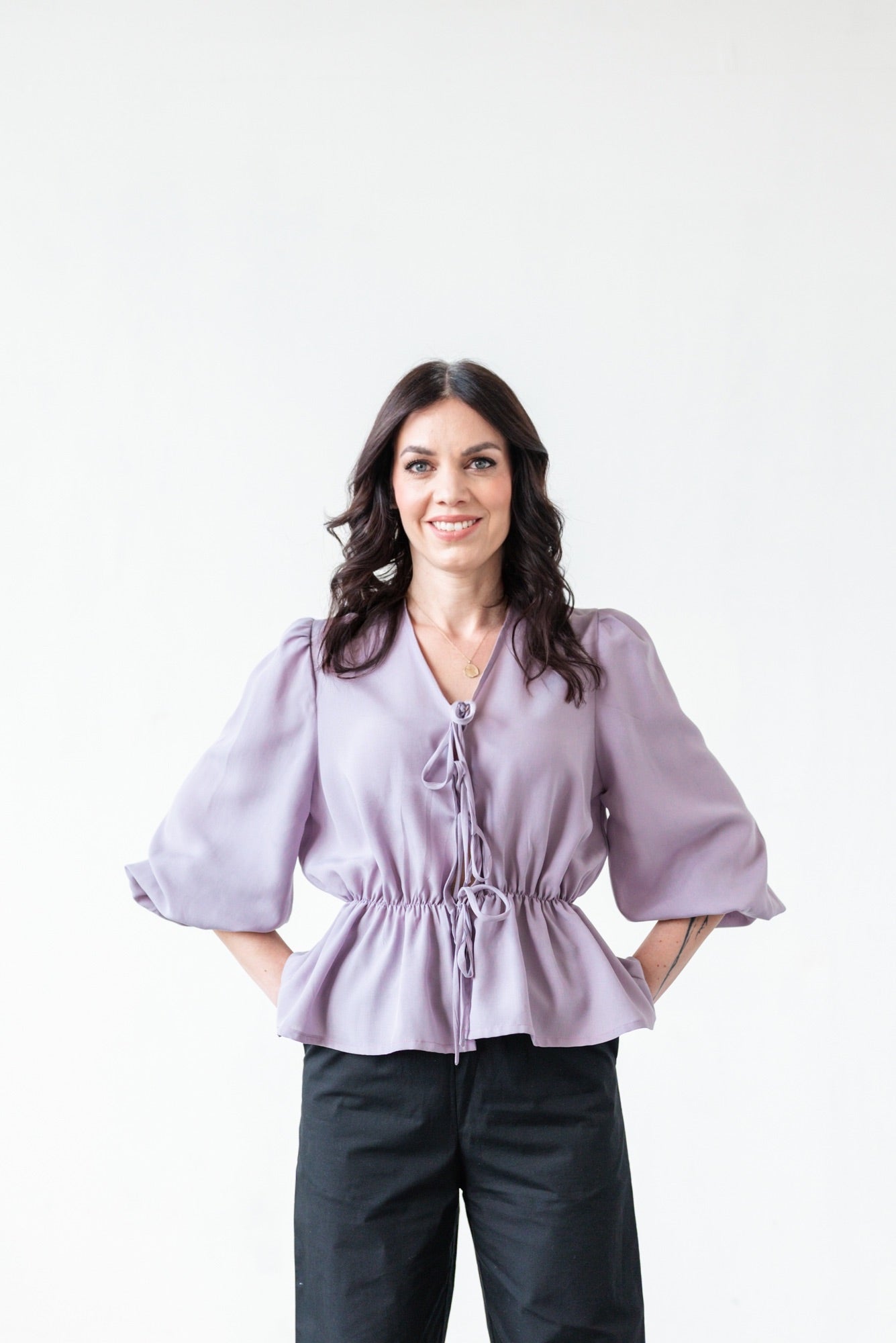 Halenka Lota s vázačkami