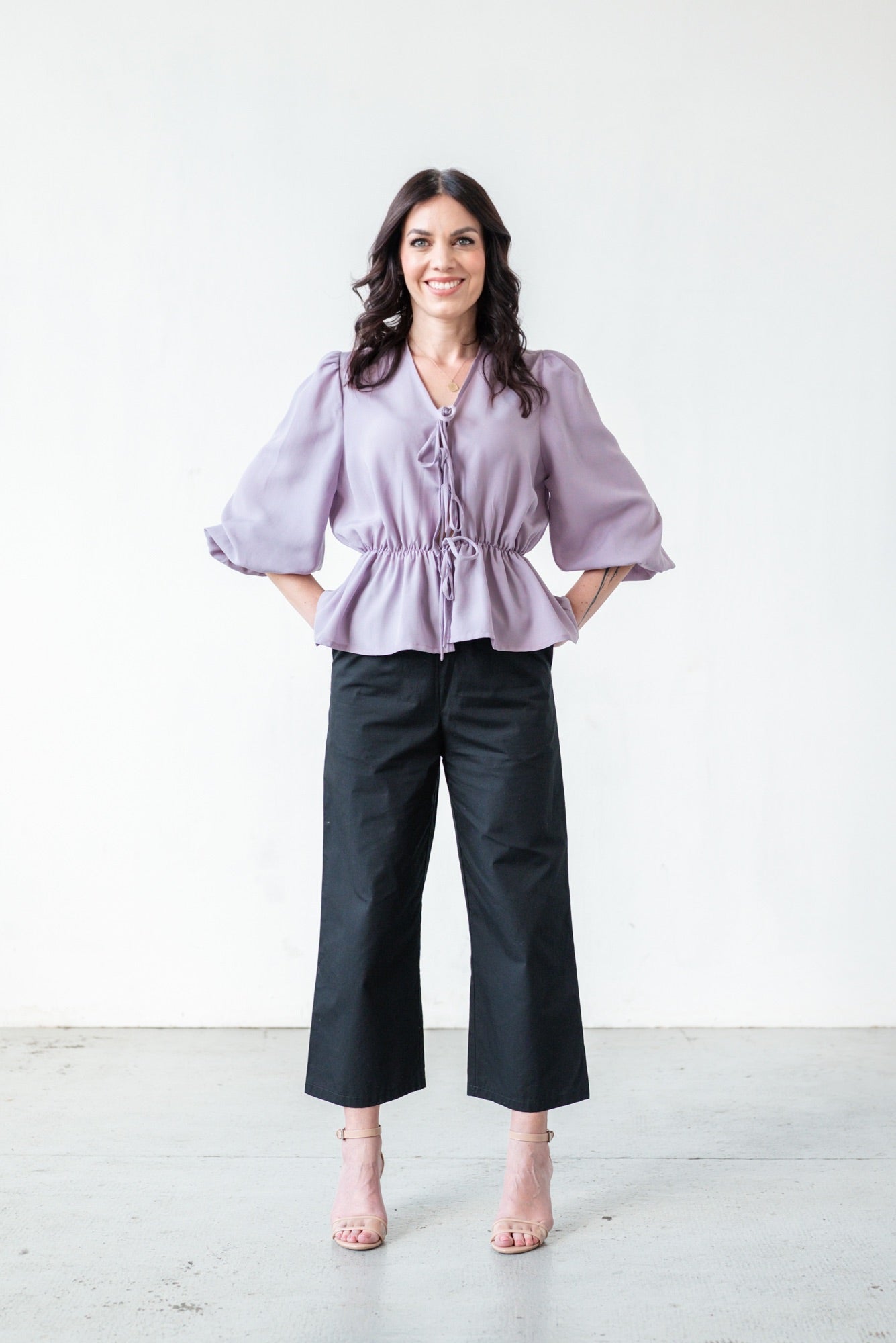 Halenka Lota s vázačkami