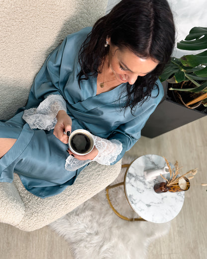 Saténový župan s krajkou