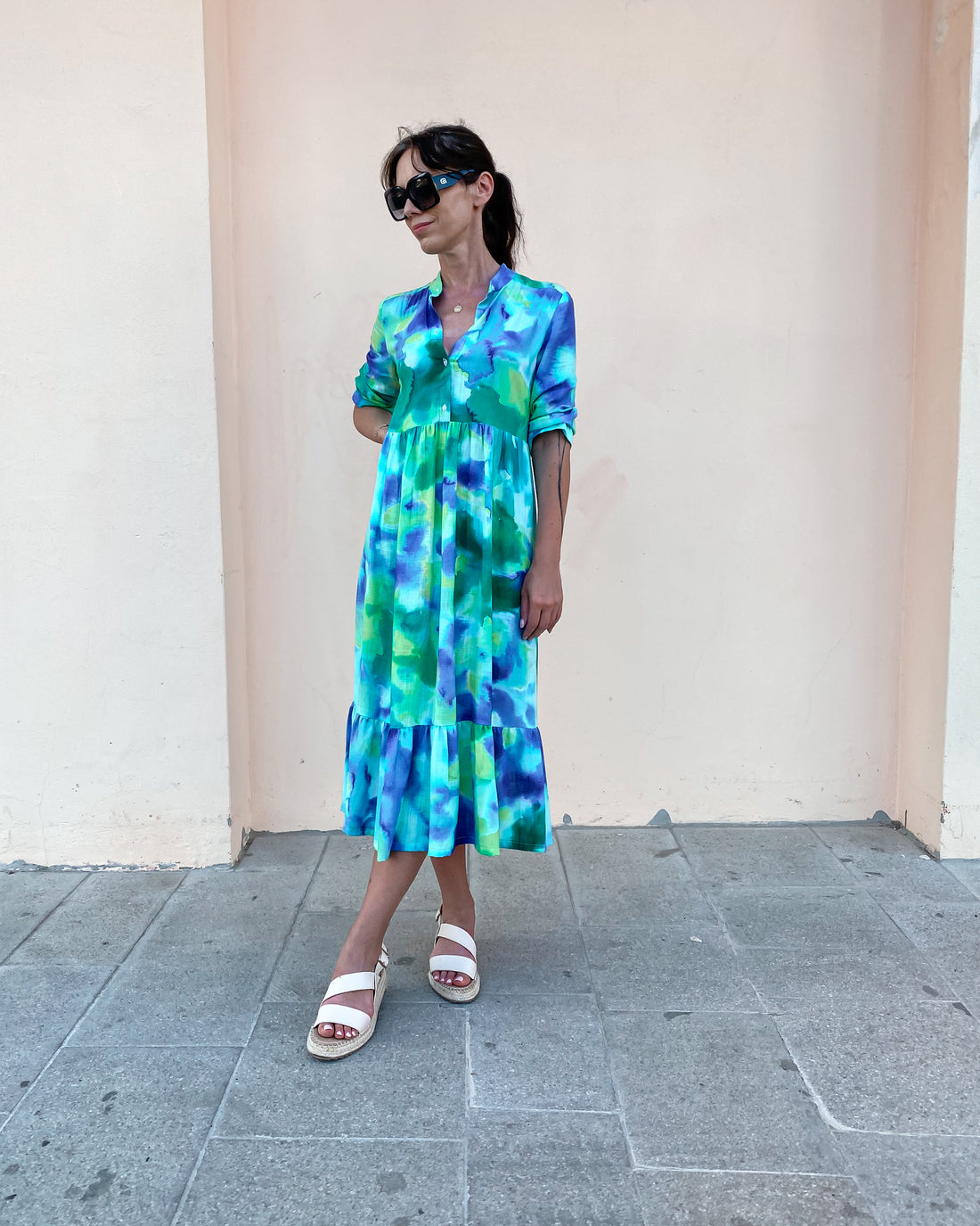 Volánkové šaty Samanta se vzorem tie-dye